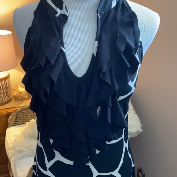 Black and white dress - Picture 2 of 4